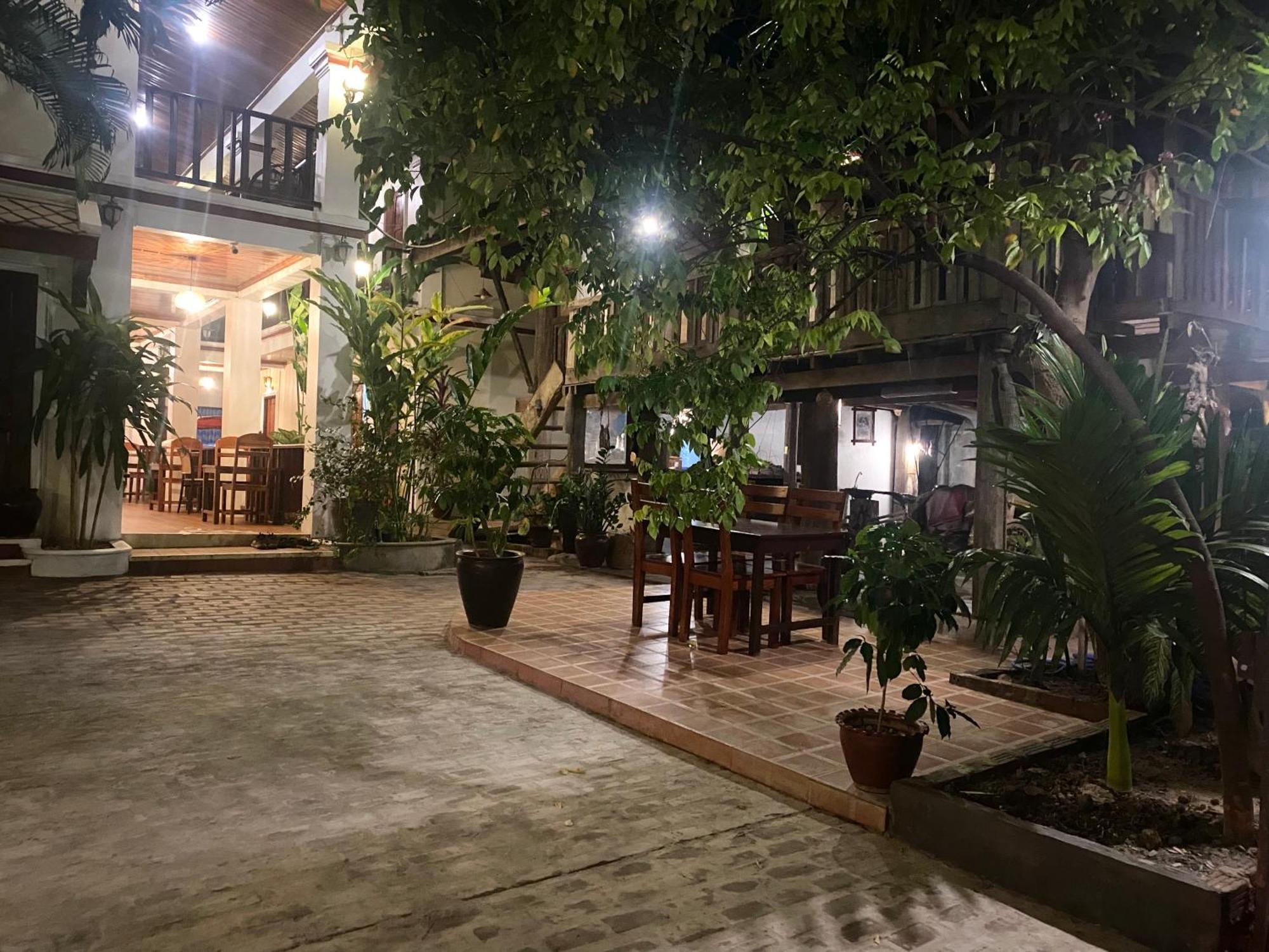 Golden Sun Boutique Hotel Luangprabang Kültér fotó