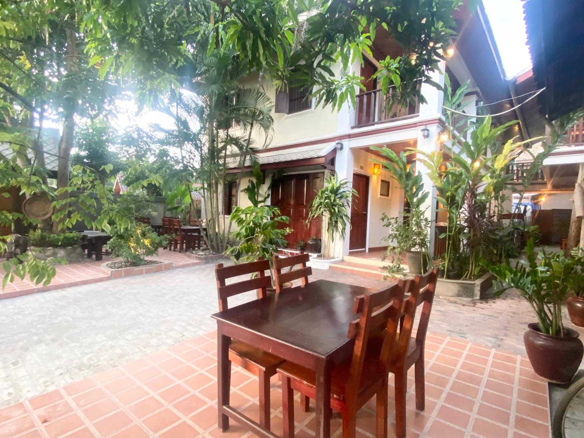 Golden Sun Boutique Hotel Luangprabang Kültér fotó