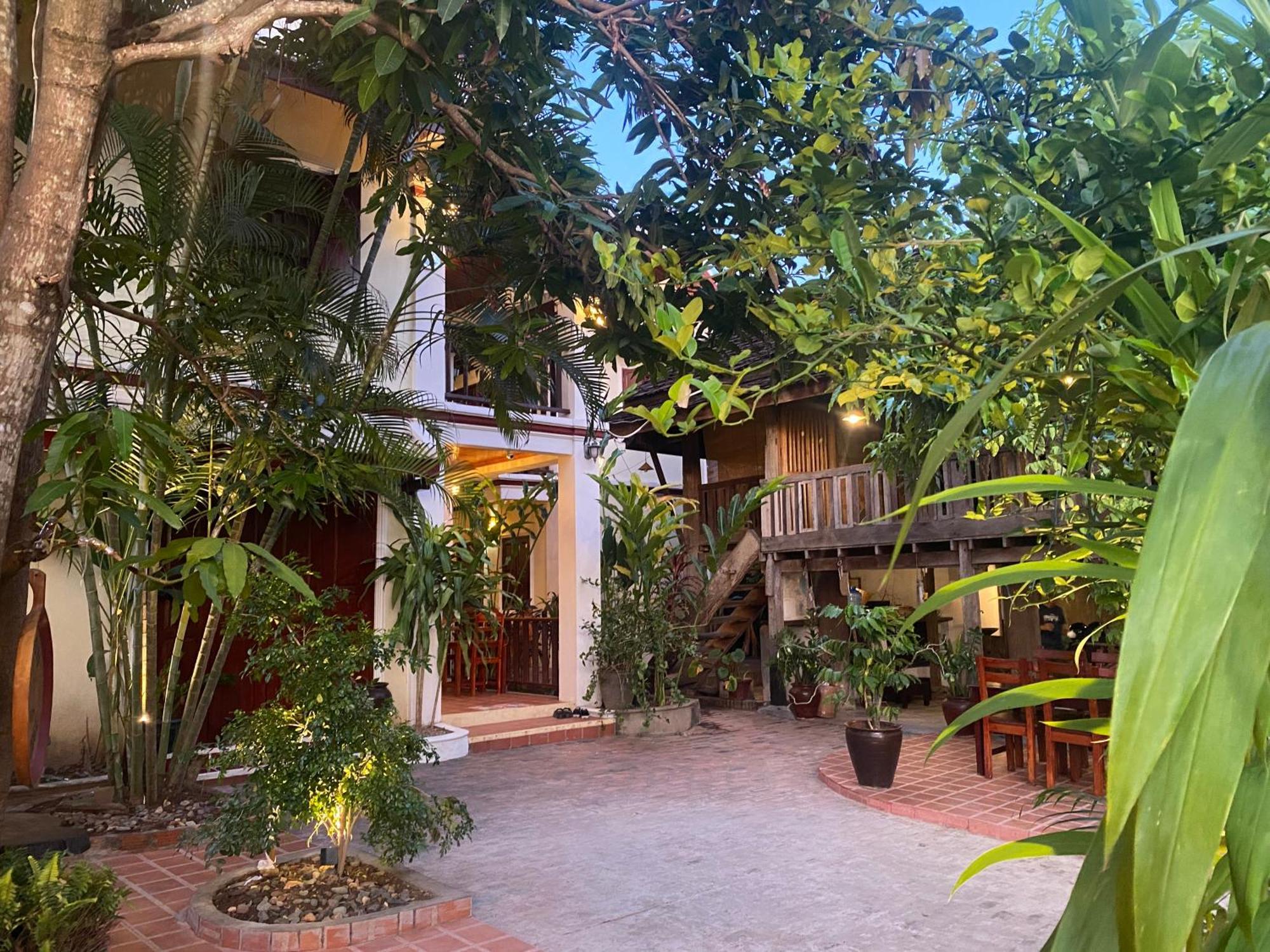 Golden Sun Boutique Hotel Luangprabang Kültér fotó