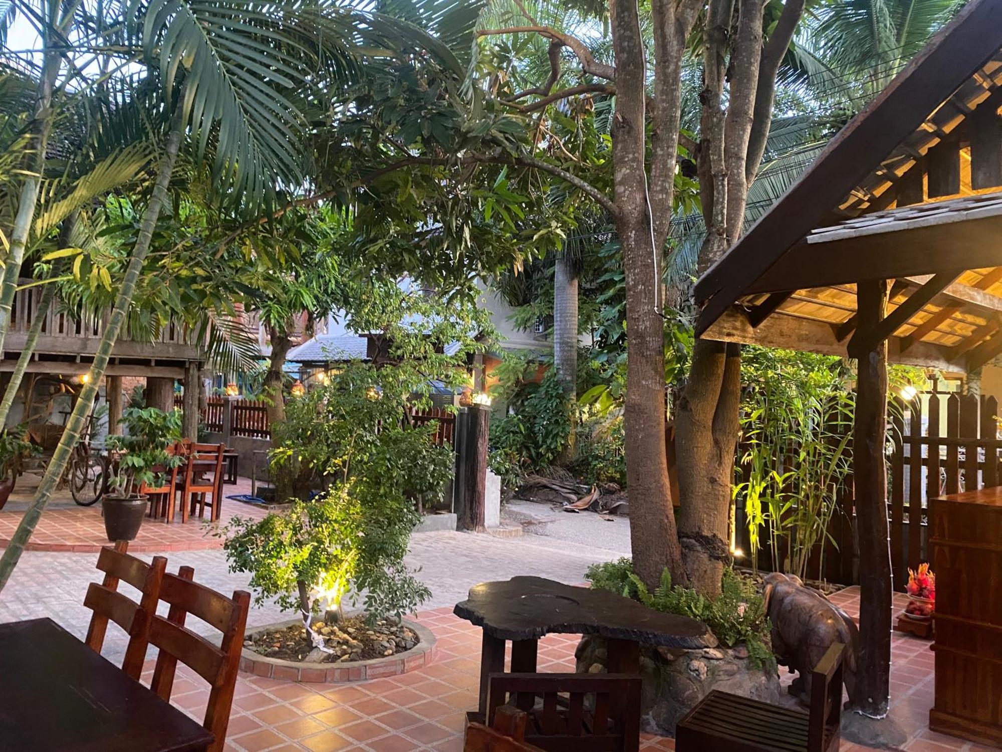 Golden Sun Boutique Hotel Luangprabang Kültér fotó