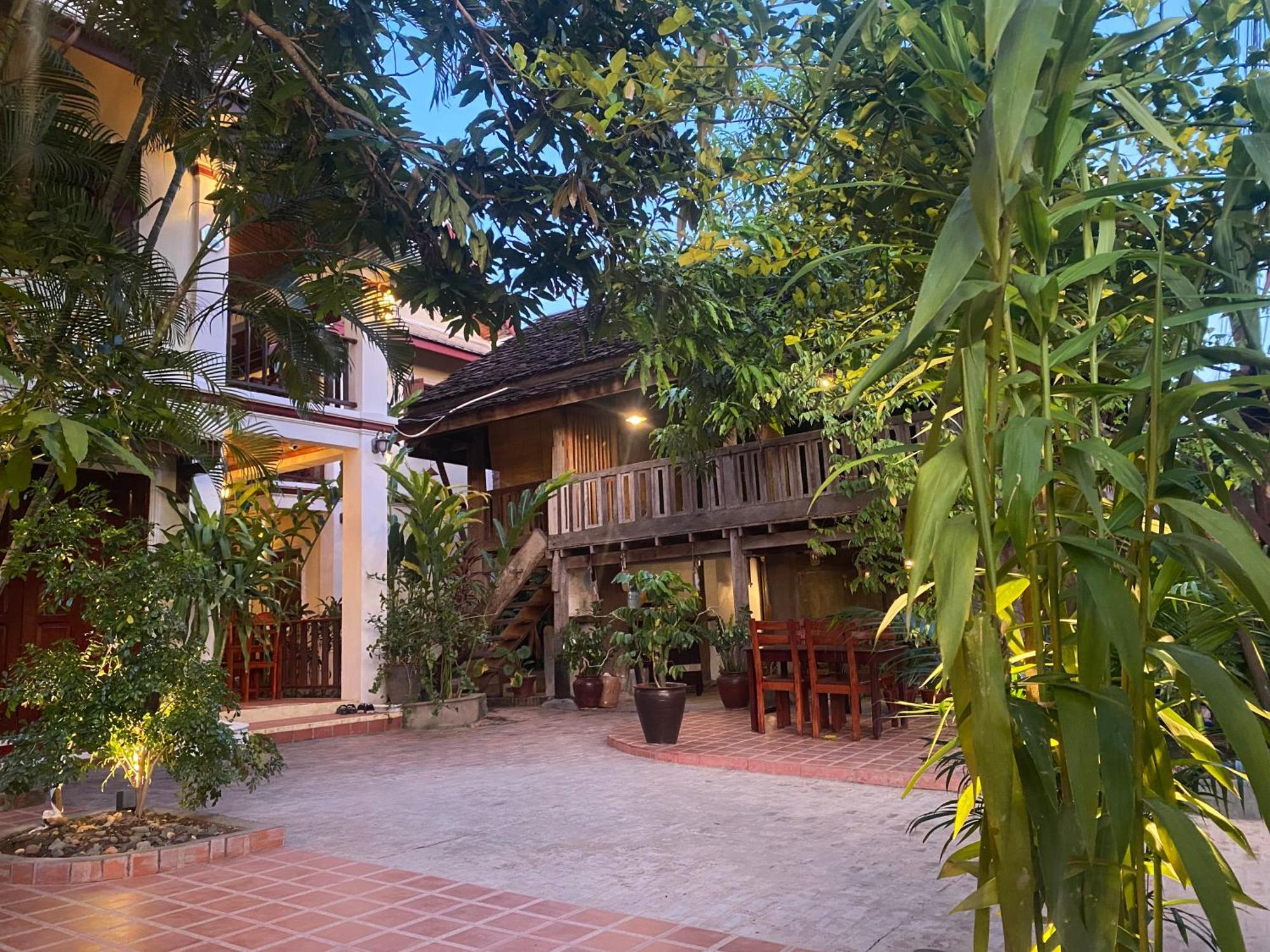 Golden Sun Boutique Hotel Luangprabang Kültér fotó